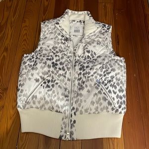 Victoria’s Secret VSX Sport Puffer Vest- M
